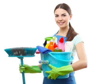 Carpet cleaner in Enfield removing stains from a busy household floor